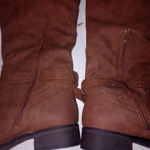 Nwot Ladies Over the Calf Boots